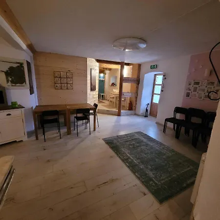 Apartment Der Kleine Rosengarten Obdach